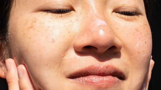 Do Ayurvedic Facial Oils Clog Pores? The Truth About Non-Comedogenic Herbs